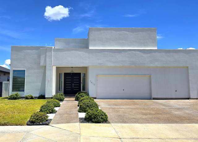 Property at 7415 Stephen King Lp Dr, Laredo, TX 78041, 4 beds, 3.5 baths