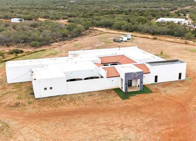 Property at 559 Jefferies Rd, Laredo, TX 78045, 5 beds, 7 baths