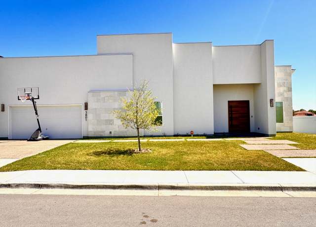 Property at 3801 Sun Valley Dr, Laredo, TX 78045, 4 beds, 4.5 baths
