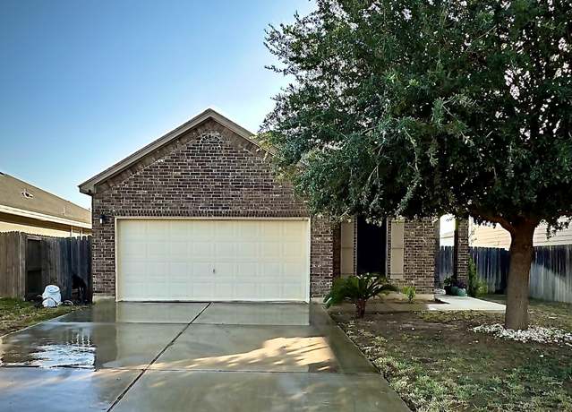 Property at 1618 Padre Island Ct, Laredo, TX 78045, 3 beds, 2 baths