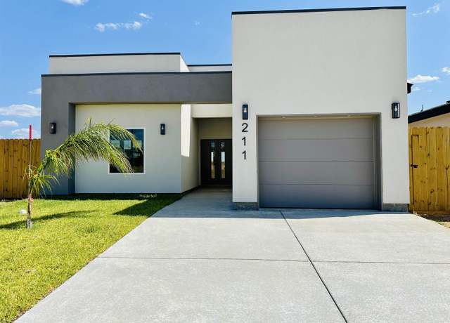 Property at 211 Lusitano Dr, Laredo, TX 78046, 3 beds, 2 baths