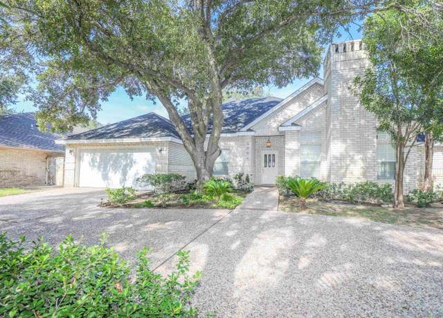 Property at 3004 Crest Oak Cir, Laredo, TX 78045, 4 beds, 2.5 baths