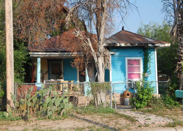Property at 3720 Flores Ave, Laredo, TX 78041, 2 beds, 1 bath