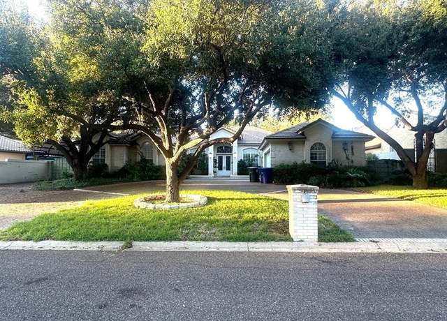 Property at 112 Canterbury Ln, Laredo, TX 78041, 6 beds, 4.5 baths
