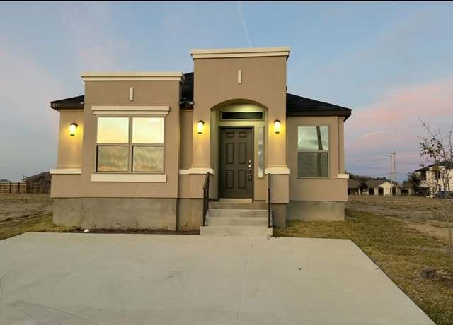 Property at 811 Monasterio Dr, Laredo, TX 78046, 3 beds, 2 baths