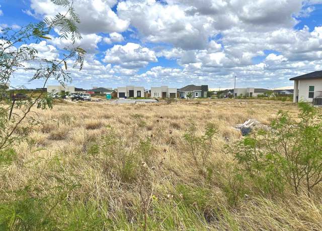Property at 6708 El Bosal Ln, Laredo, TX 78046