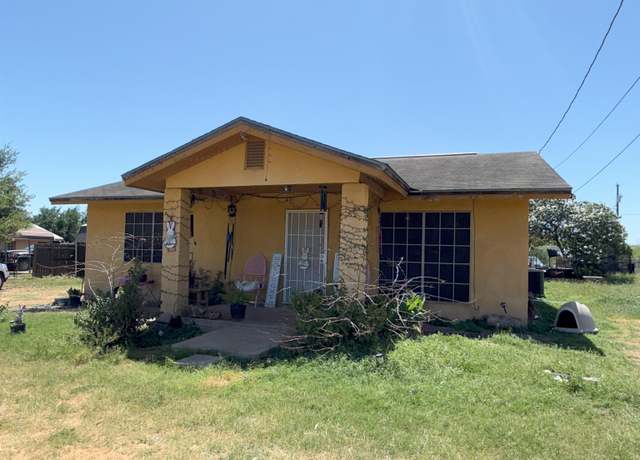 Property at 2013 Cedar Ave, Zapata, TX 78076, 3 beds, 2 baths
