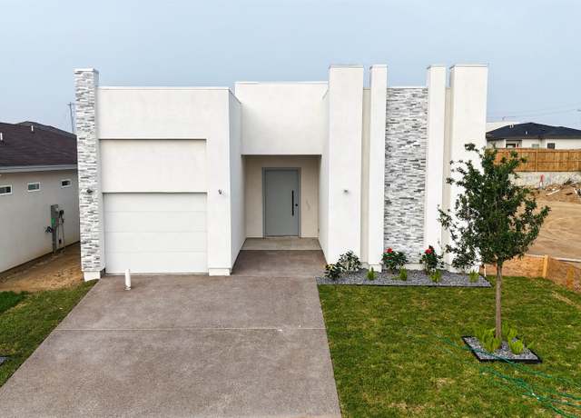 Property at 5408 Raven Dr, Laredo, TX 78046, 3 beds, 3 baths