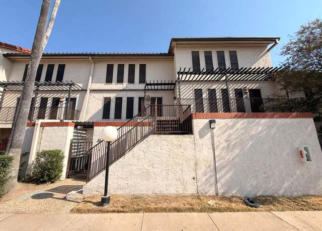 Property at 101 W Del Mar Blvd Unit 5 E, Laredo, TX 78041, 3 beds, 2.5 baths