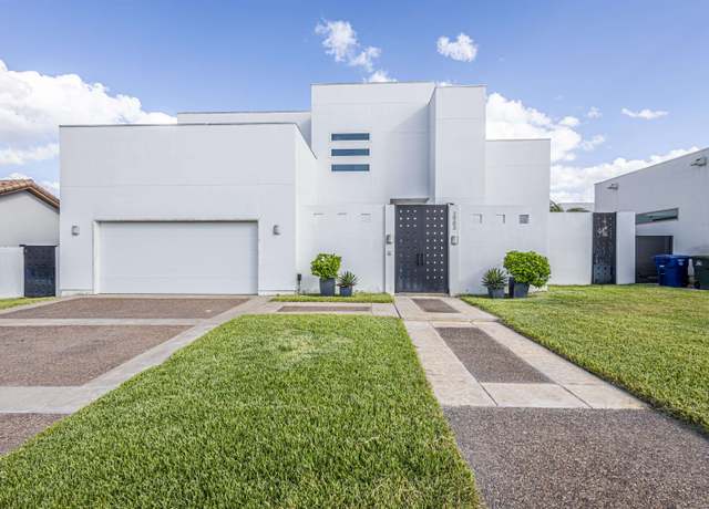 Property at 2903 Dickinson Dr, Laredo, TX 78045, 3 beds, 2 baths