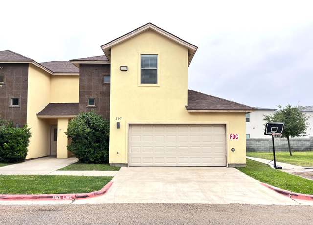 Property at 10510 Sandia Dr #207, Laredo, TX 78045, 3 beds, 2.5 baths