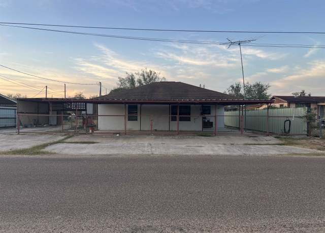Property at 1409 Bravo Ave, Zapata, TX 78076, 2 beds, 1 bath