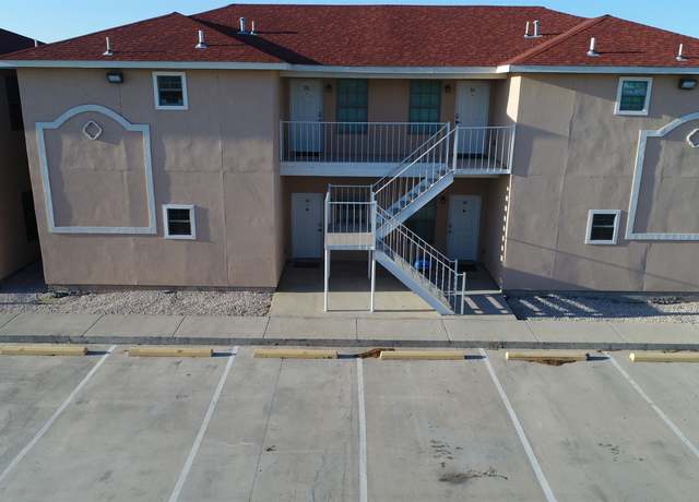 Property at 391 Riverside Dr #12, Eagle Pass, TX 78852, 2 beds, 2 baths