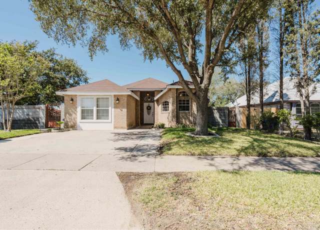 Property at 8902 Navajo Ln, Laredo, TX 78045, 3 beds, 2 baths