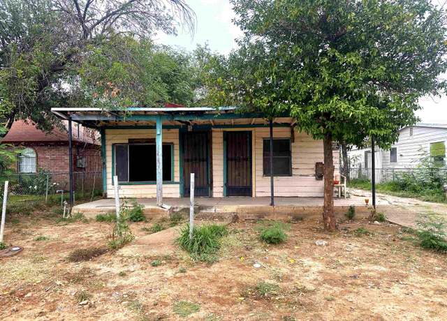 Property at 410 E Eistetter St, Laredo, TX 78041, 2 beds, 2 baths