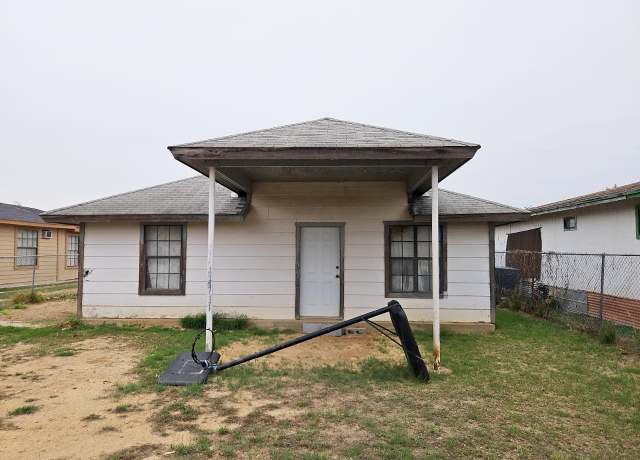 Property at 3208 E Lyon St, Laredo, TX 78043, 2 beds, 1 bath