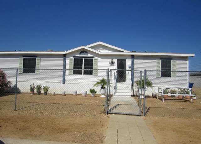 Property at 3420 Monclova Dr, Laredo, TX 78046, 3 beds, 2 baths