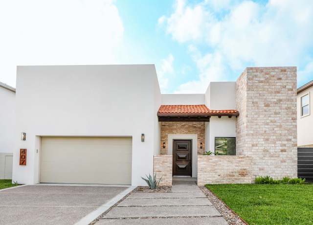 Property at 407 Placido Dr, Laredo, TX, 4 beds, 3.5 baths