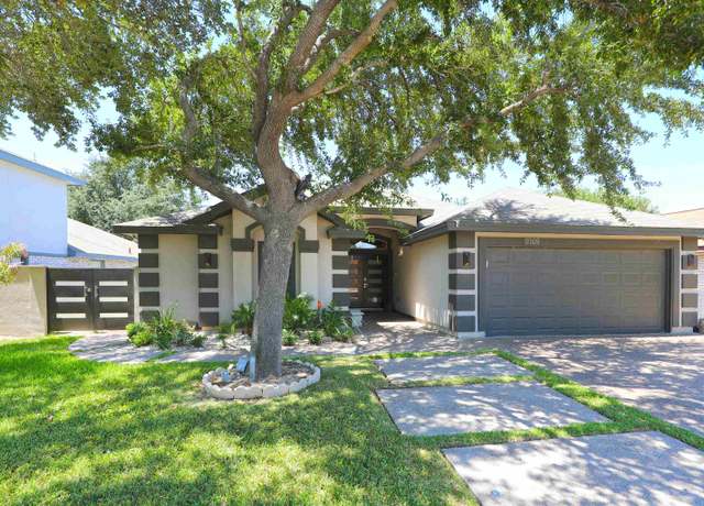 Property at 1109 Topaz Trl, Laredo, TX, 3 beds, 2.5 baths