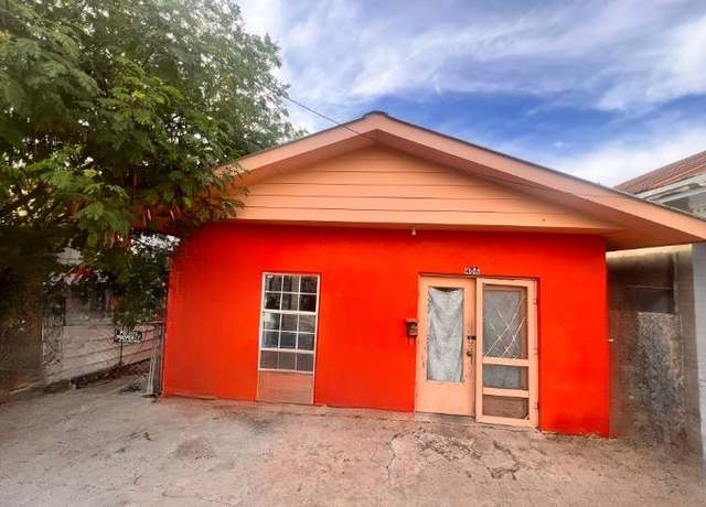 Property at 406 Grant St, Laredo, TX 78040, 3 beds, 2 baths