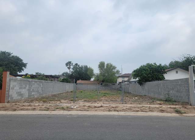 Property at 220 Segovia Dr, Laredo, TX 78046