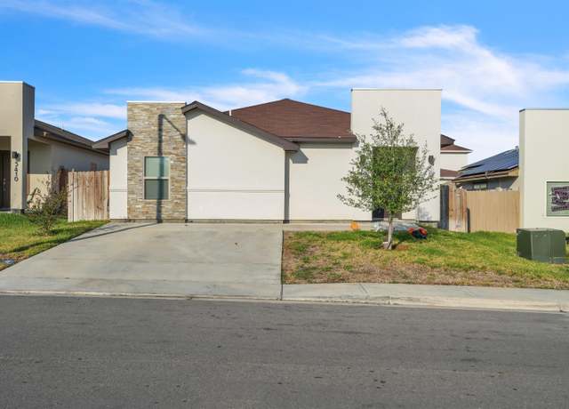 Property at 5408 Crucero Dr, Laredo, TX 78046, 3 beds, 2.5 baths
