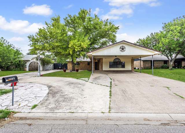 Property at 1203 Beverly Dr, Laredo, TX 78045, 3 beds, 2 baths