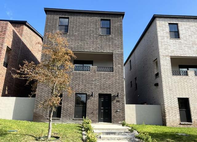 Property at 210 Veracruz Dr #206, Laredo, TX 78045, 3 beds, 3 baths