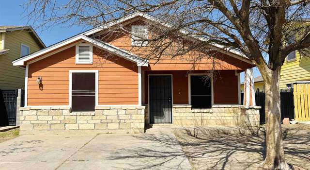 Photo of 1424 Cozumel Dr, Laredo, TX 78046