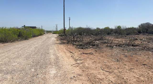 Photo of 116 Los Arcos Rd, Laredo, TX 78046