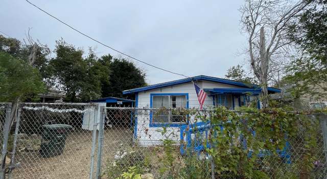 Photo of 1215 E Stewart St, Laredo, TX 78040