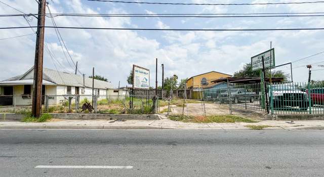 Photo of 303 E Saunders St, Laredo, TX 78040