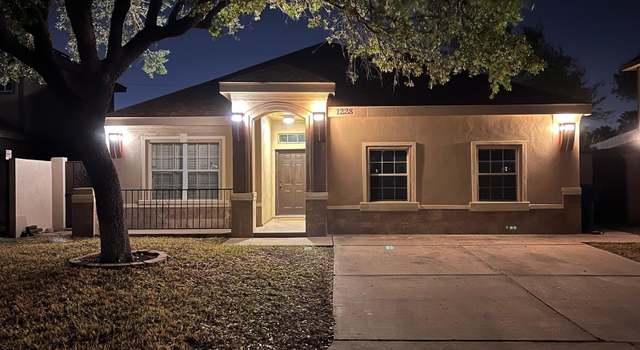 Photo of 1228 Longhorn Dr, Laredo, TX 78045