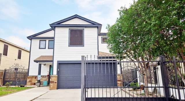 Photo of 1429 Ocampo Dr, Laredo, TX 78046