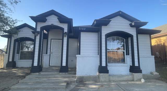 Photo of 2102 Los Olivos Ln, Laredo, TX 78046