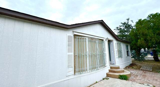 Photo of 4023 Chicasaw Ln, Laredo, TX 78043