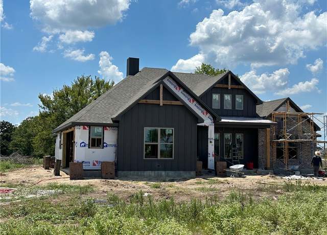 Property at 10474 Whiskey River Rd, Bryan, TX 77808, 4 beds, 3 baths