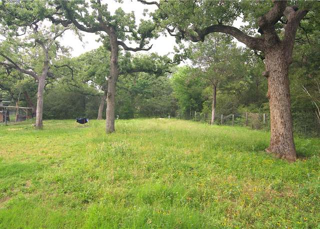 Property at 322 Blackberry Rd, Somerville, TX 77879, 2 beds, 1 bath
