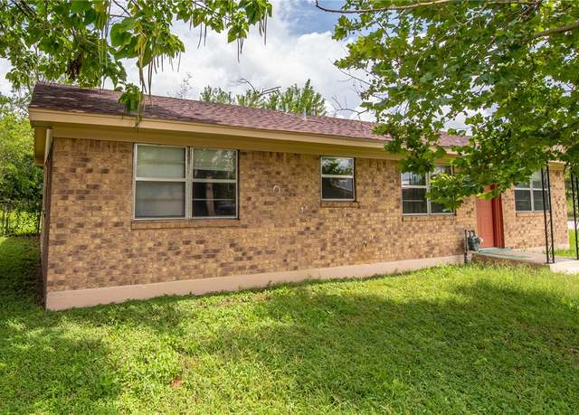 Property at 601 Martin Luther King, Cameron, TX 76520, 4 beds, 1.5 baths