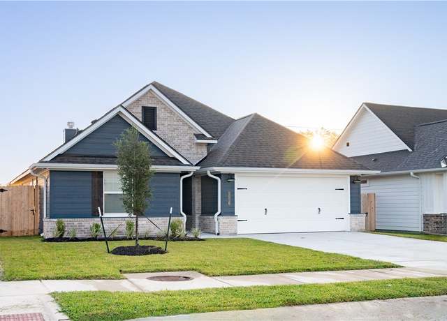 Property at 3516 Pointe Du Hoc Dr, Bryan, TX 77808, 3 beds, 2 baths