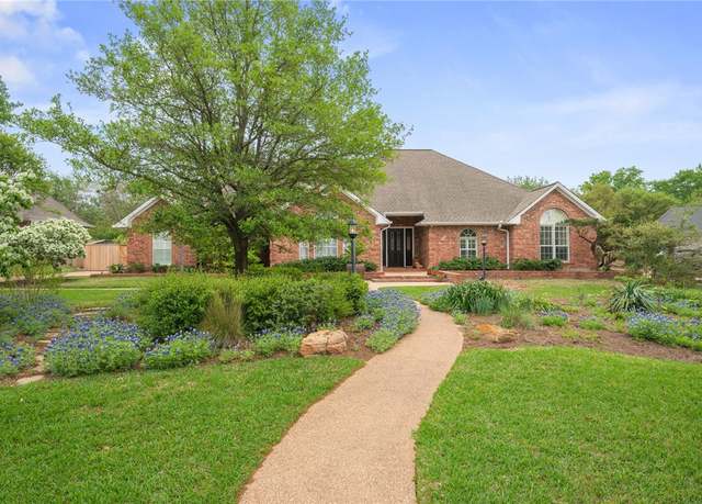 Property at 3021 Coronado Dr, College Station, TX 77845, 4 beds, 2.5 baths