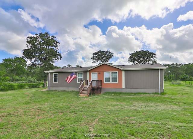 Property at 190 Yaupon Dr, Caldwell, TX 77836, 3 beds, 2 baths