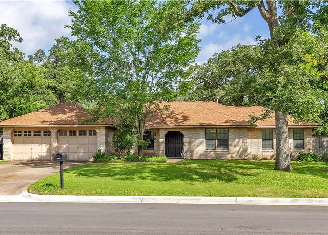 Property at 2705 Brookway Dr, College Station, TX 77845, 4 beds, 2 baths