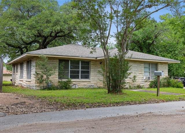Property at 814 E 28th St, Bryan, TX 77803, 2 beds, 1 bath