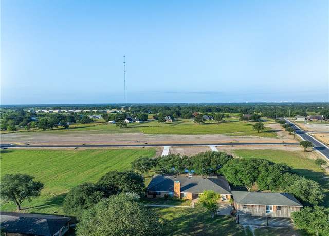 Property at 10336 Charlinda Ln, Bryan, TX 77808