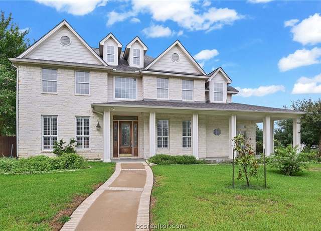 Property at 5205 St Andrews Dr, College Station, TX 77845, 4 beds, 3.5 baths