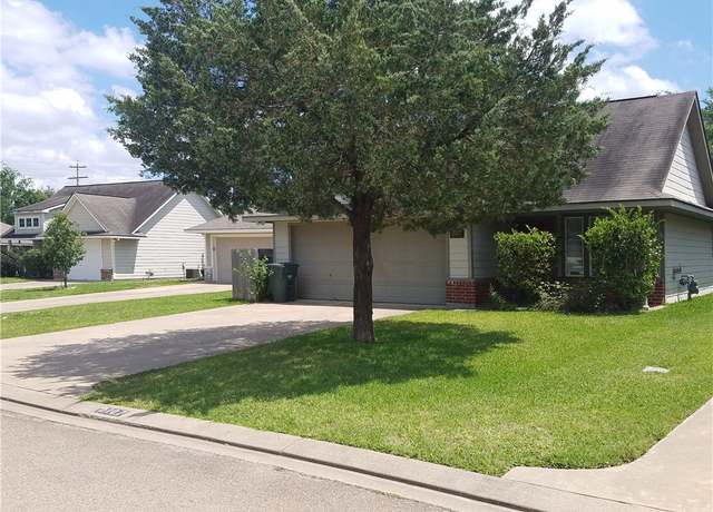 Property at 2107 Craftwood Pl, Bryan, TX 77801, 3 beds, 2 baths