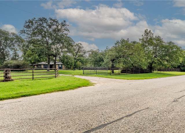 Property at 9121 Lightsey Lane Ln, College Station, TX 77845, 4 beds, 2 baths