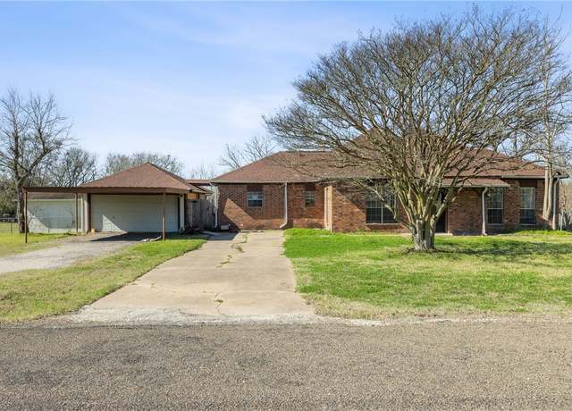 Property at 5980 Oak Hollow Cir, Bryan, TX 77808, 3 beds, 2 baths