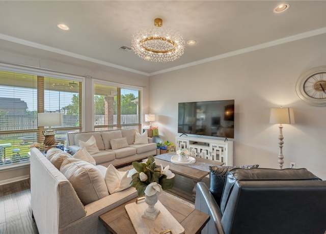 Property at 2612 Portland Ave, College Station, TX 77845, 4 beds, 2.5 baths
